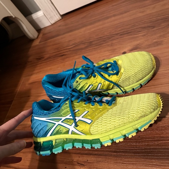 ASICS GEL-Quantum 180 2 Performance Running Shoe - Picture 3 of 7